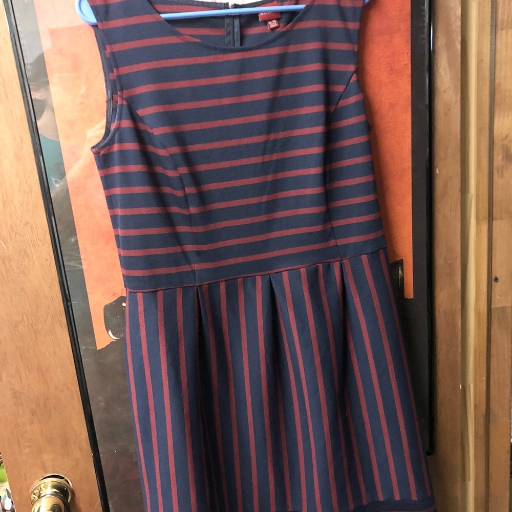 Women’s mossimo striped blue and burgundy dress